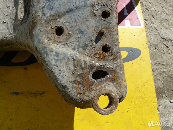 Подрамник передний для Nissan Almera N16