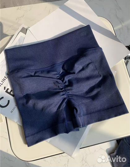 Спортивный костюм женский