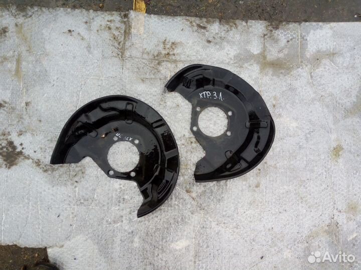 Пыльник тормозного диска Ниссан х-трейл т 32