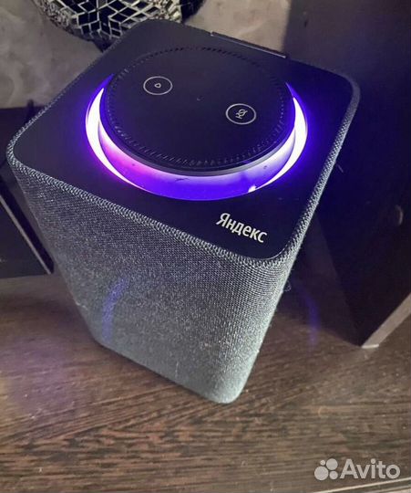 Умная колонка с алисой