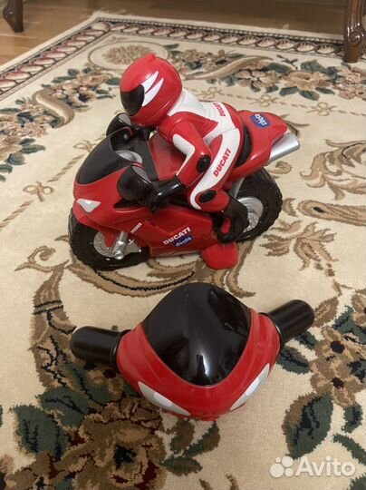 Радиоуправляемая машинка