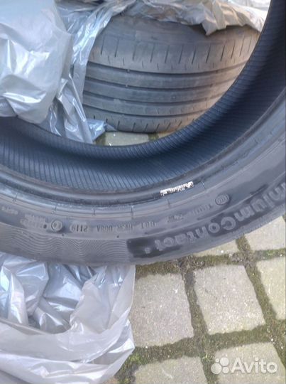 Continental ContiPremiumContact 5 215/55 R17 94W