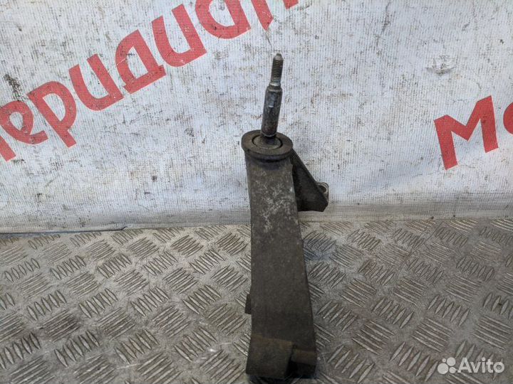 Кронштейн кпп Renault Espace JK 2005