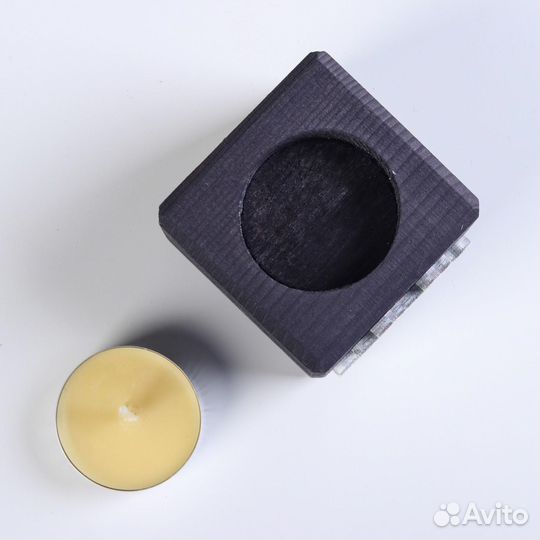 Свеча в деревянном подсвечнике Иероглифы. Здоровье