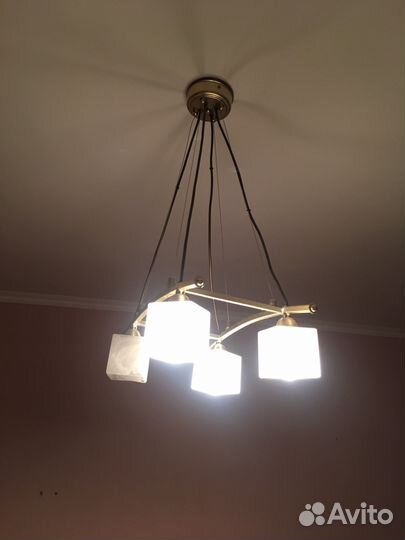 Светильник потолочный, люстра