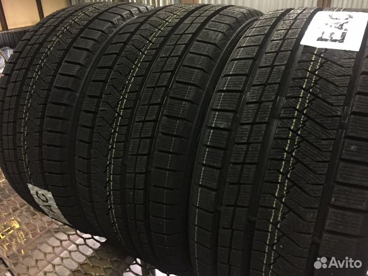 Farroad FRD79 225/40 R18