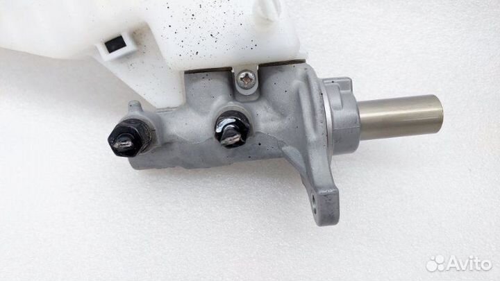 Главный тормозной цилиндр Kia Soul SK G4FG 2019