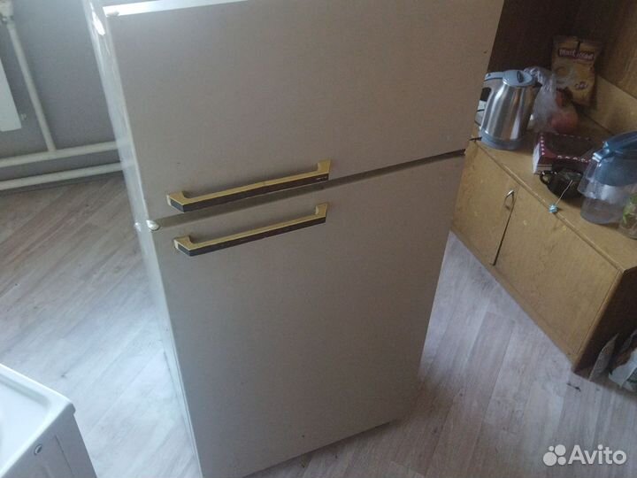 Холодильник бу