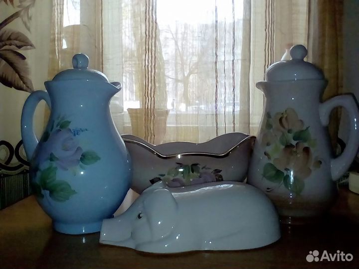 Продам кувшины и вазу