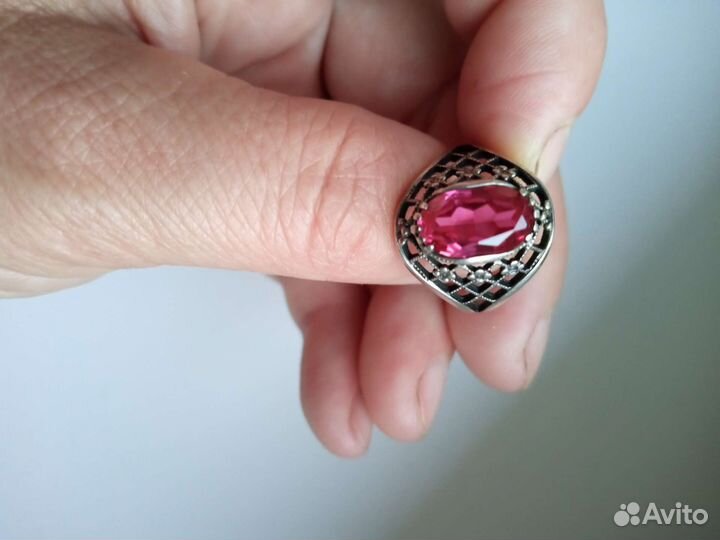 Серебряное кольцо с Рубином