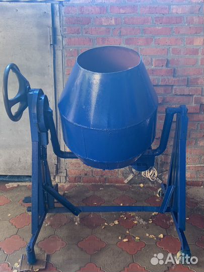 Бетономешалка (самодельная)