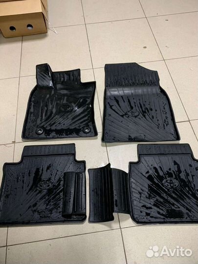 Автомобильные коврики Toyota Camry