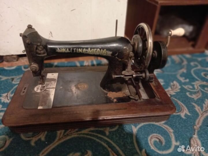 Швейная машина Singer