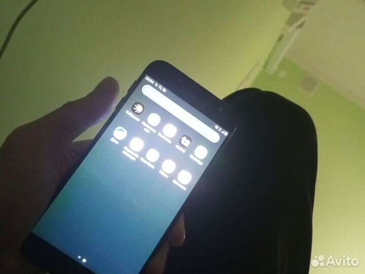 Samsung Galaxy J7 (2016), 2/16 ГБ