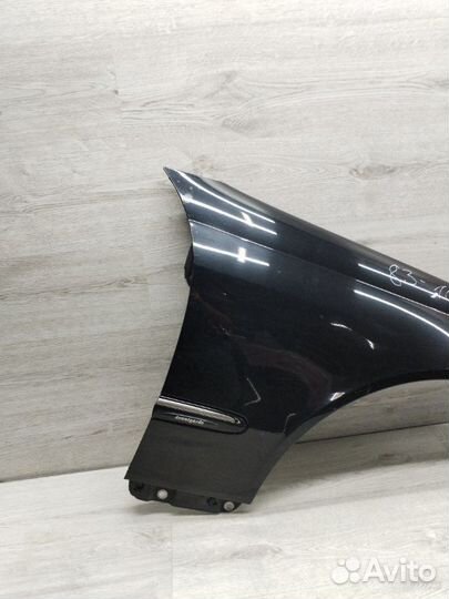 Крыло переднее правое Mercedes Clk 320 Av W209