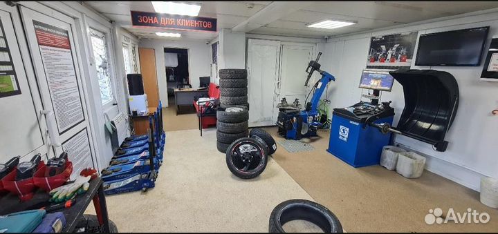 Мастер шиномонтажа, шиномонтажник на Декабристов