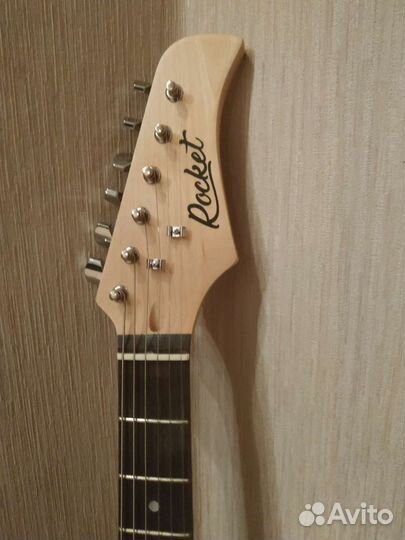 Электрогитара с комбиком