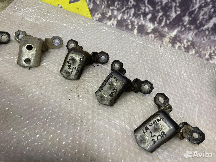 Петля двери Renault Laguna 2 Лагуна