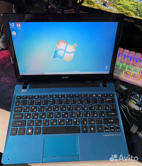 Ноутбук Acer Aspire One 725