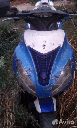 Скутер скорпион джет 150кубов