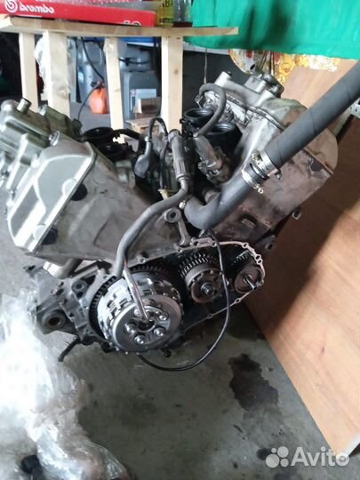 Двигатель VFR 800