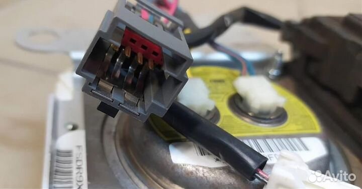 Подушка безопасности в руль Ford Maverick TM1 2005