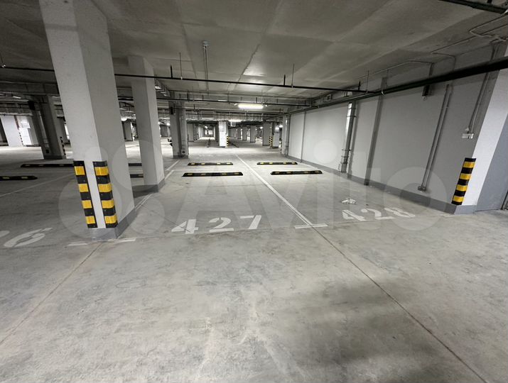 Машиноместо, 15 м²