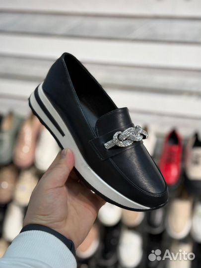 Лоферы, лорики женский