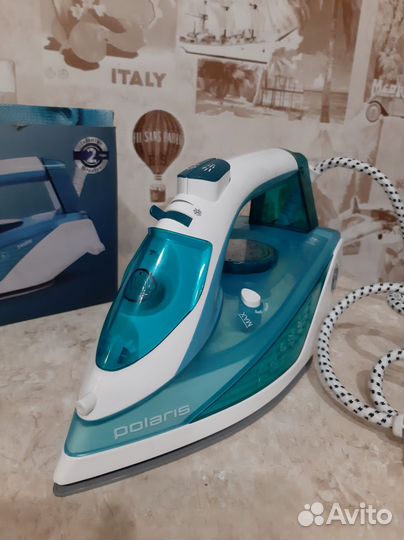 Утюг Polaris PIR 2490AK
