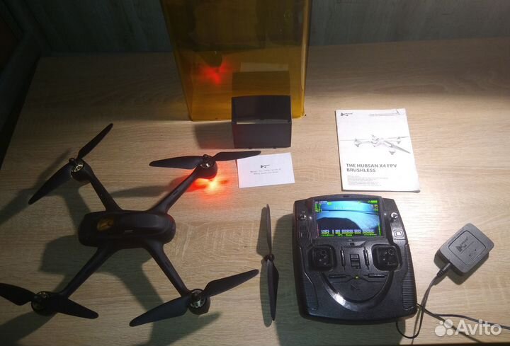 Квадрокоптер hubsan h501s