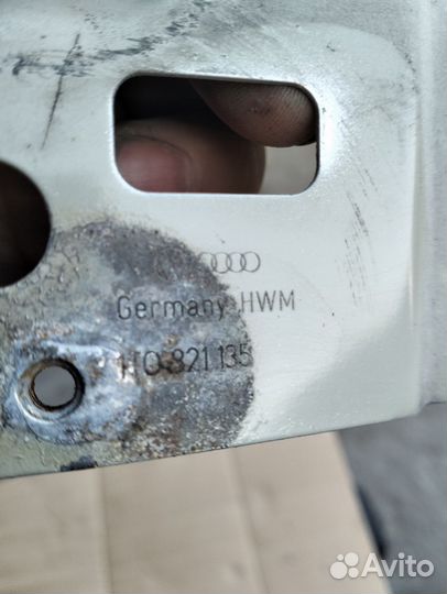 Кронштейн крыла VW Touran 2006