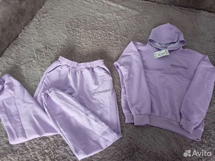 Костюм спортивный женский новый