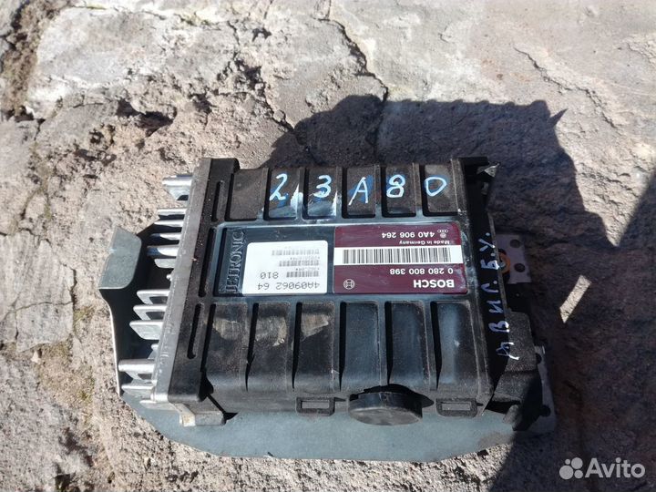 Блок управления двигателем Ауди 80 б4 2.3