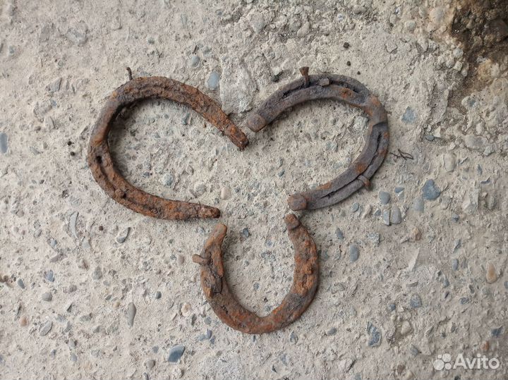 Подковы старые
