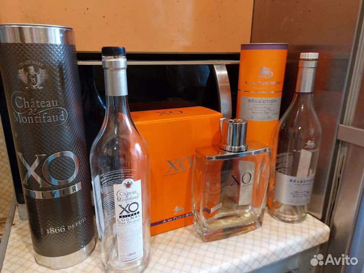 Пустые бутылки из под коньяка франция