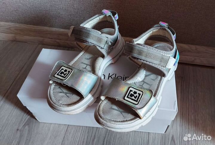 Сандалии для девочки 34