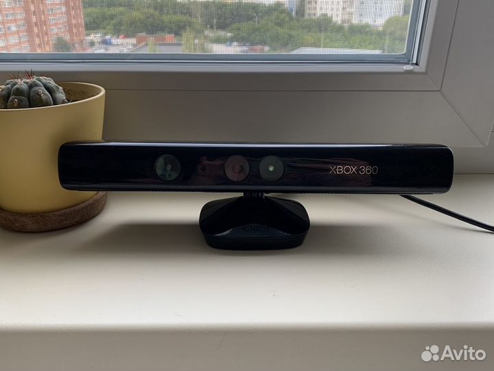 Xbox 360 s + kinect (250 gb)