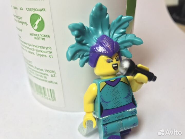 Lego minifigures певица (бразильский карнавал)