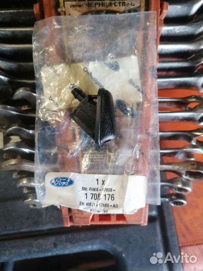 Форсунка омывателя ford