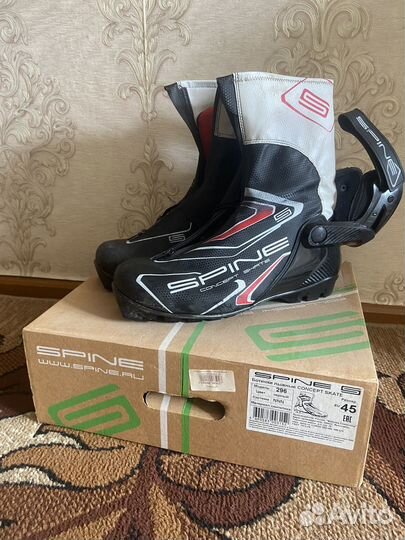 Ботинки лыжные spine concept skate