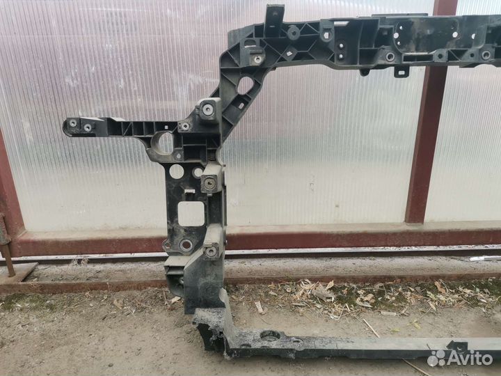 Панель передняя (телевизор) Honda CR-V 2017