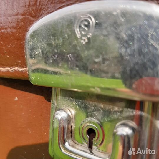 Чемодан портфель