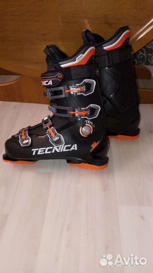 Горнолыжные ботинки