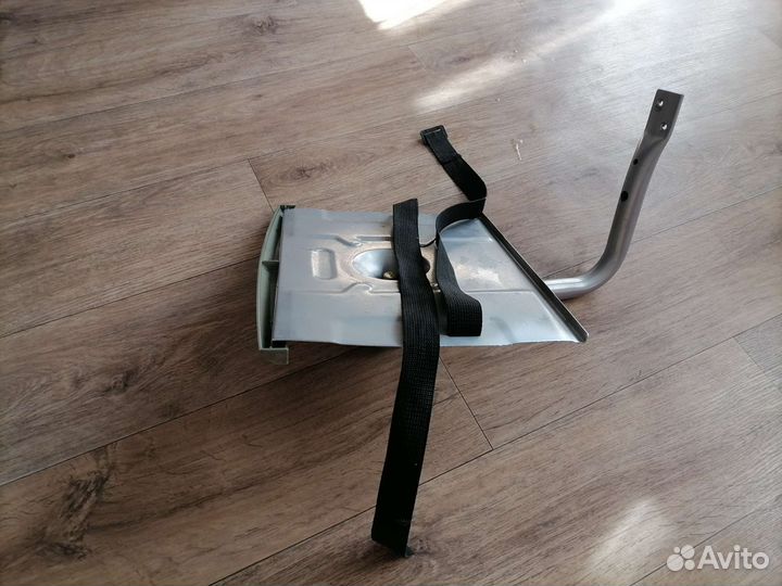 Настенный кронштейн для тв(подставка)