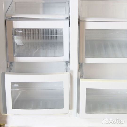 Холодильник Ginzzu NFK-605 Black glass Новый