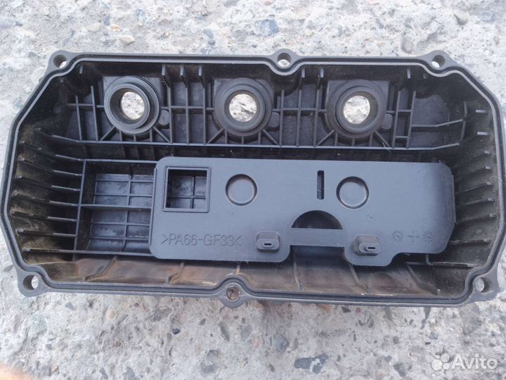 Клапанная крышка