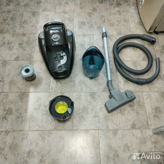 Пылесос philips безмешковой fc 8737/01