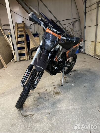 Мотоцикл Avantis Enduro 300 PRO Carb FCR Exclusive