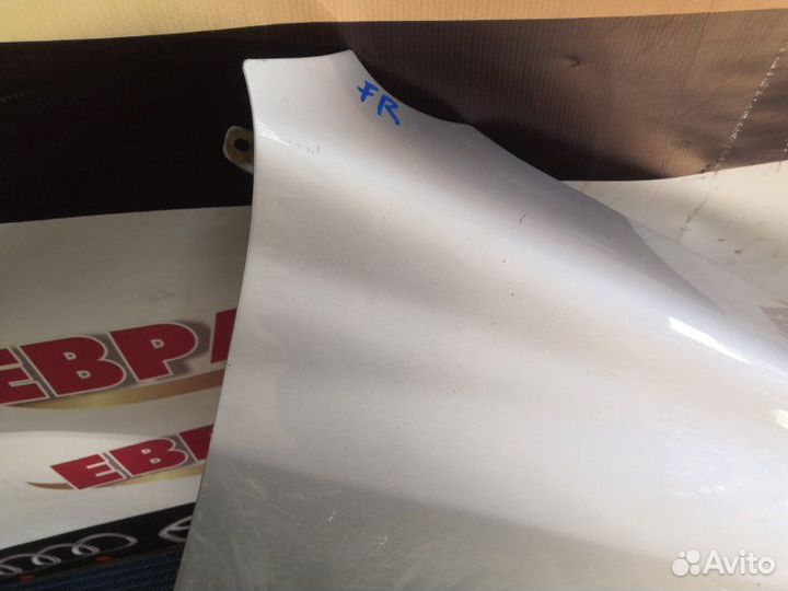 Крыло переднее правое Suzuki Vitara J20A 2000