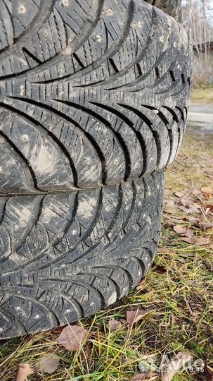 Sava Eskimo Stud 215/55 R17 94T